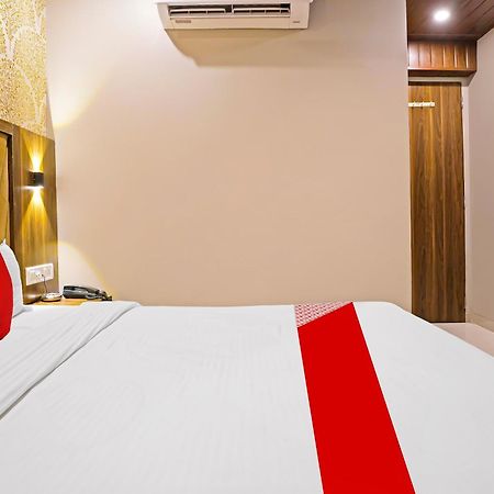 Super Hotel O Homestay Andheri East Mumbai Exterior photo