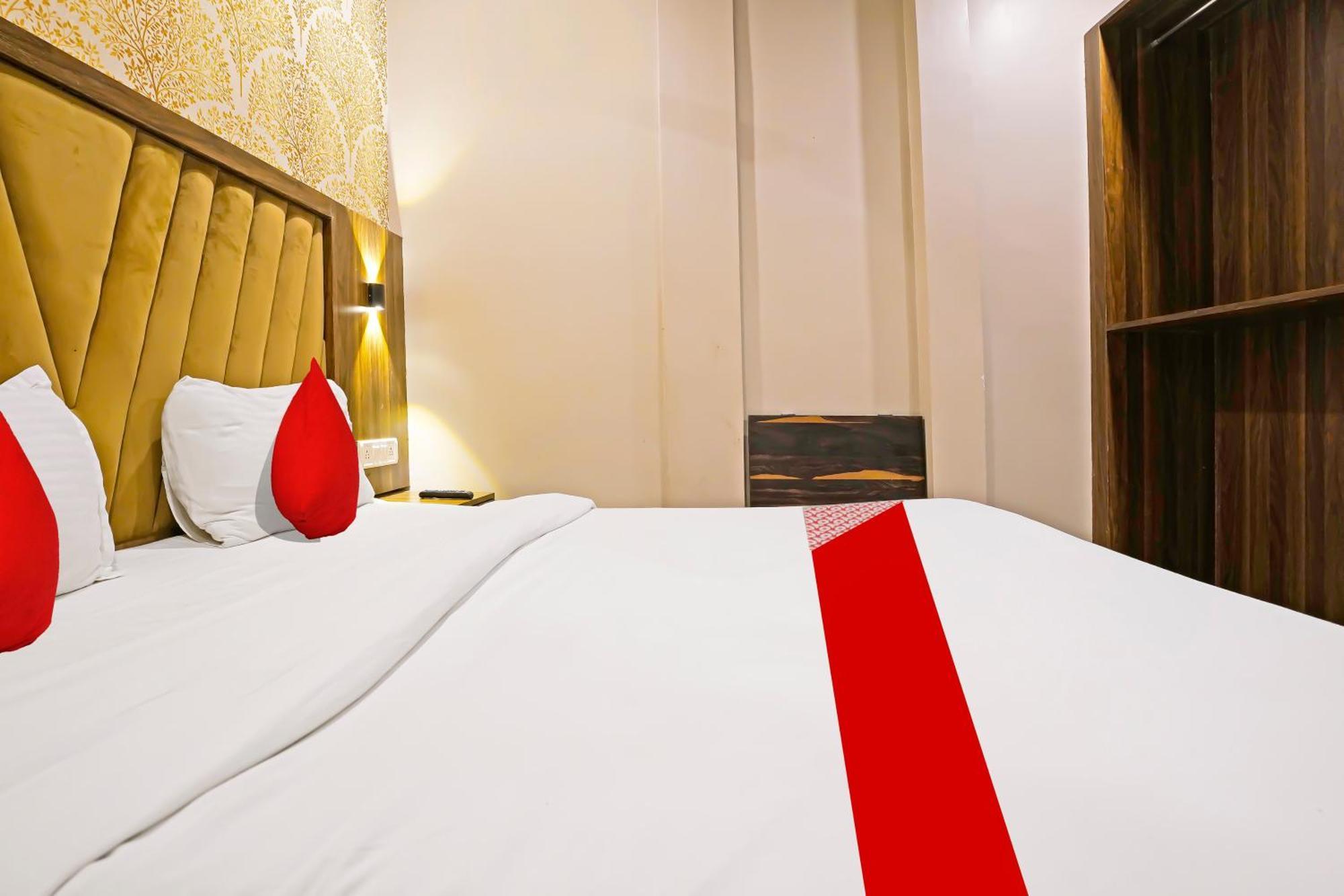 Super Hotel O Homestay Andheri East Mumbai Exterior photo