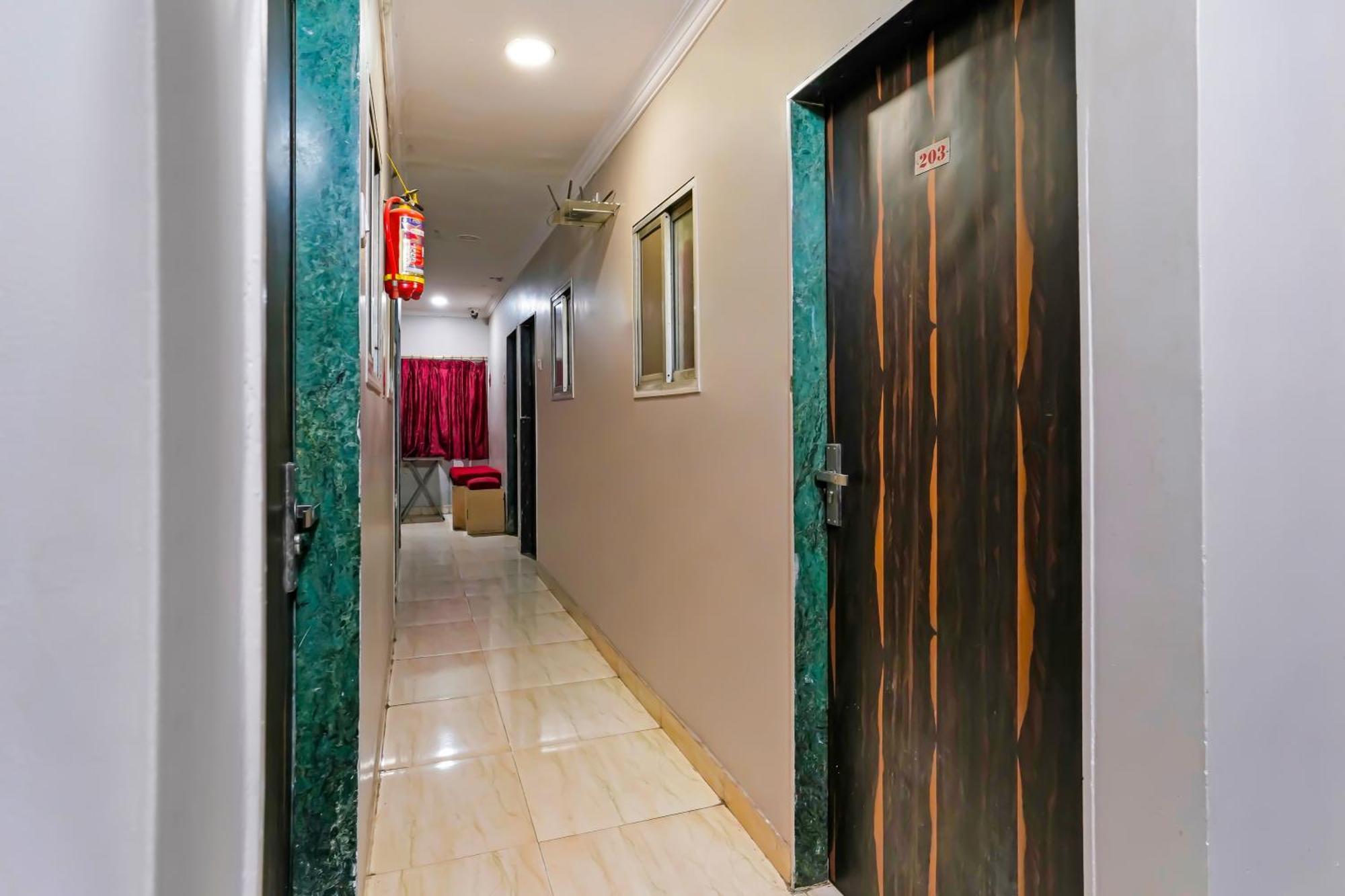 Super Hotel O Homestay Andheri East Mumbai Exterior photo