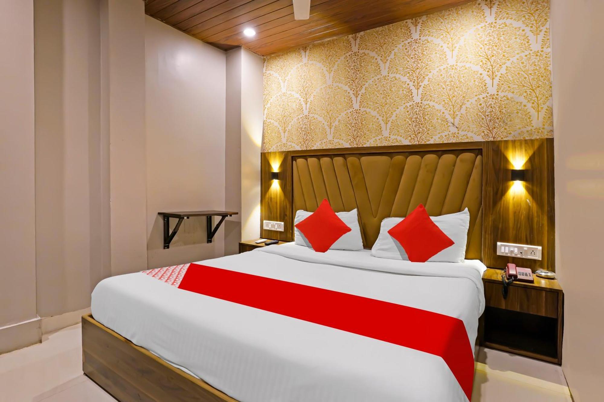 Super Hotel O Homestay Andheri East Mumbai Exterior photo