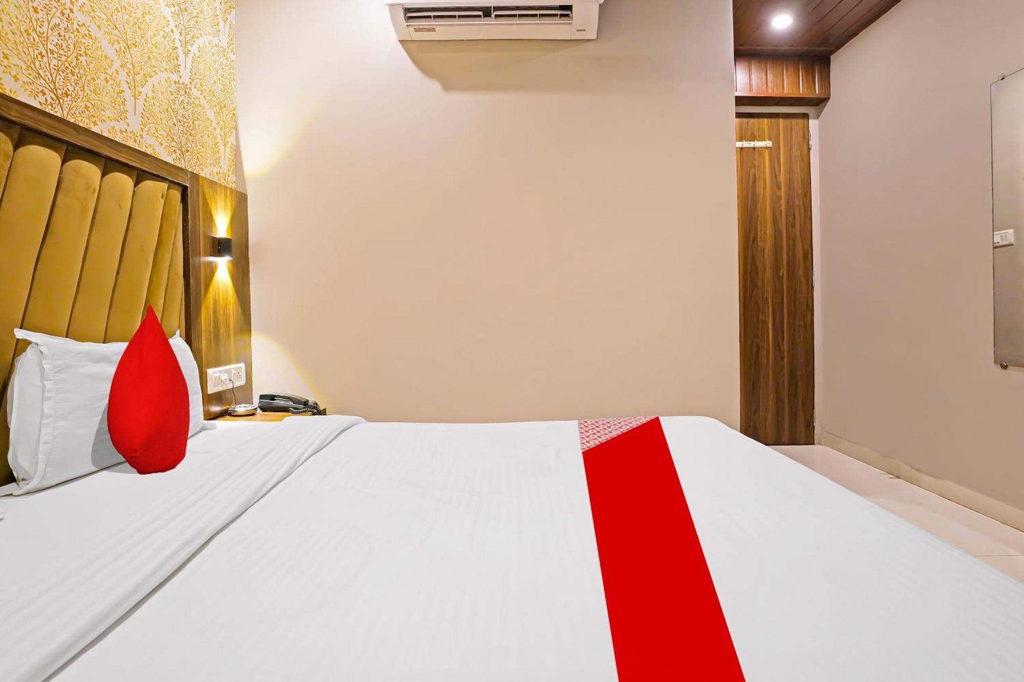 Super Hotel O Homestay Andheri East Mumbai Exterior photo