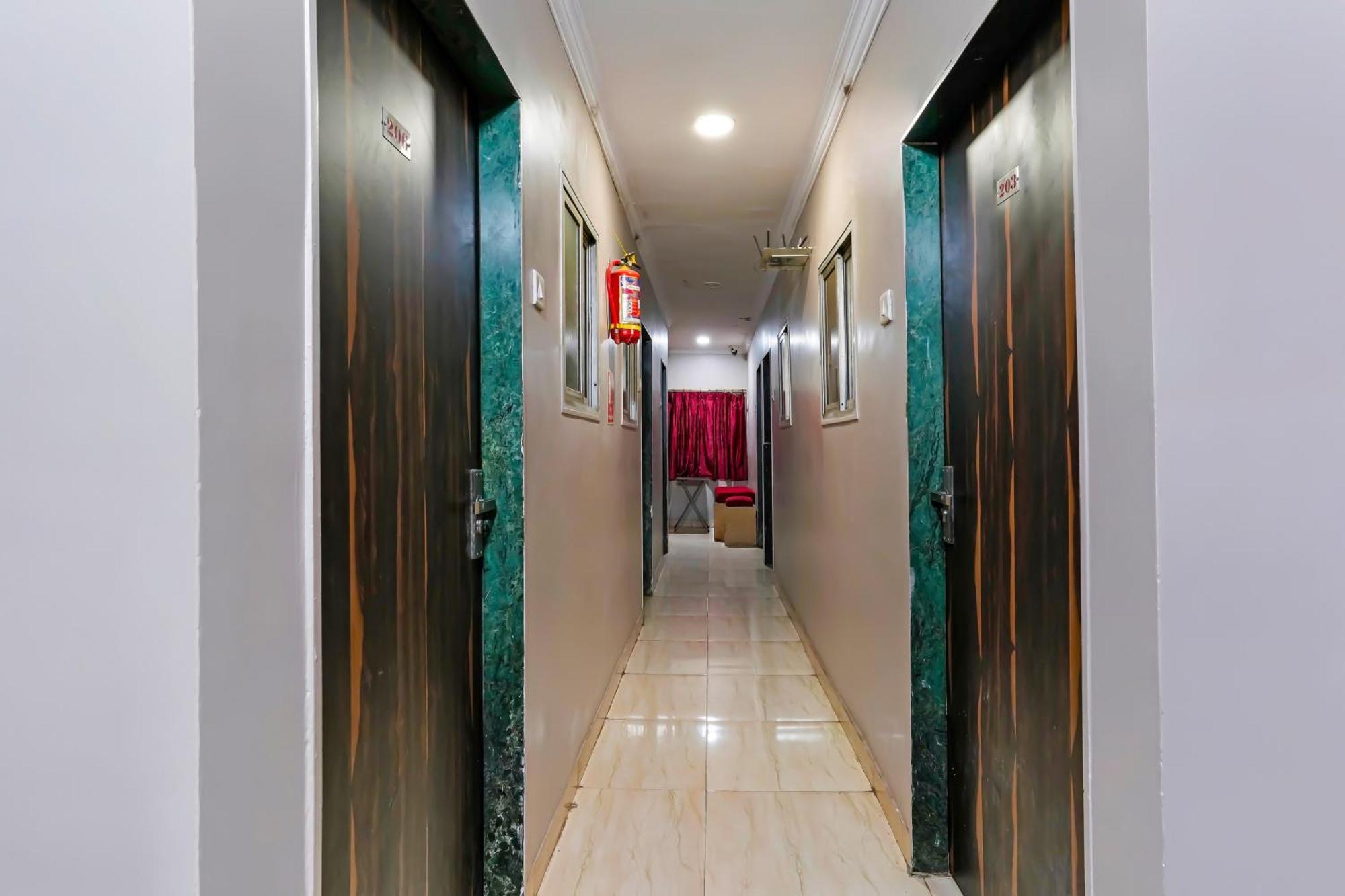 Super Hotel O Homestay Andheri East Mumbai Exterior photo
