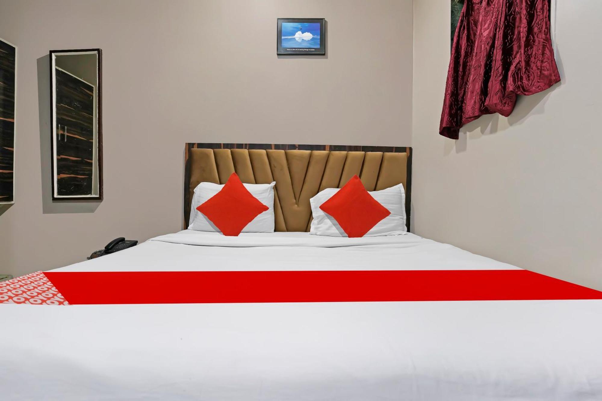 Super Hotel O Homestay Andheri East Mumbai Exterior photo
